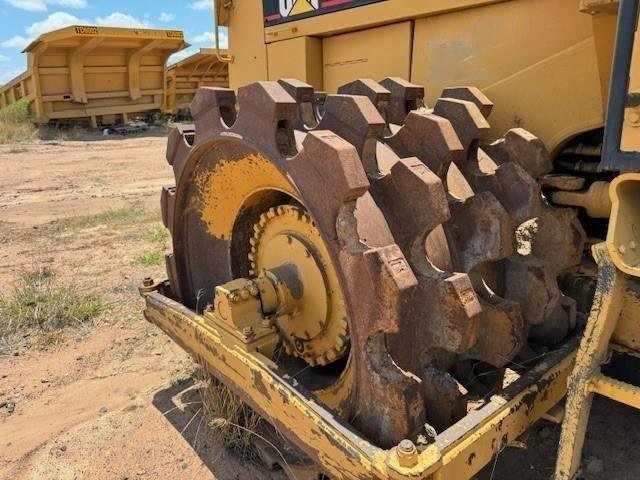 1990 Caterpillar 825C 