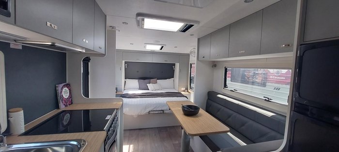 2023 JB Caravans 2023 Dirt Roader 22' Fd Family