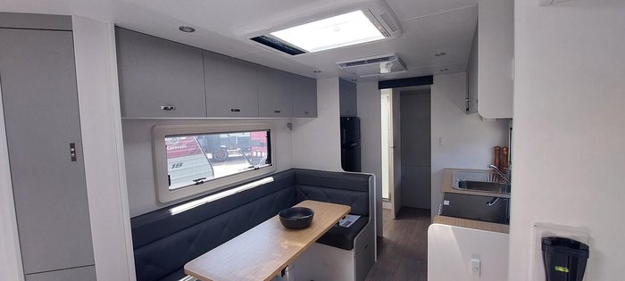 2023 JB Caravans 2023 Dirt Roader 22' Fd Family