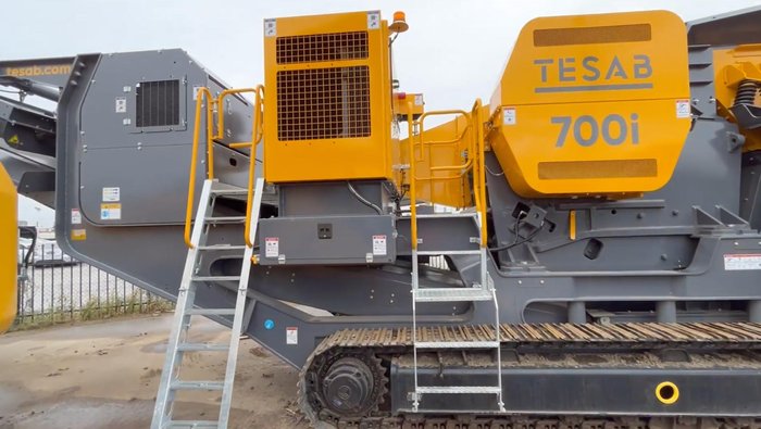 2023 TESAB 700i