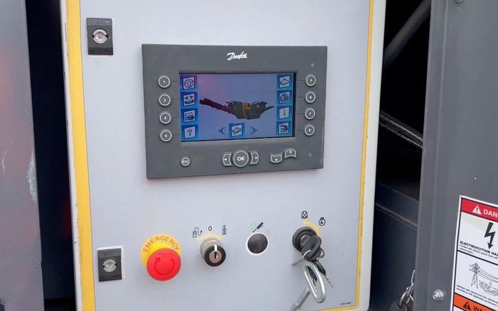 2023 TESAB 700i