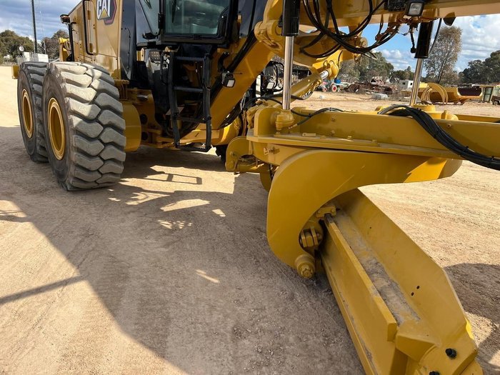 2012 Caterpillar 16M 