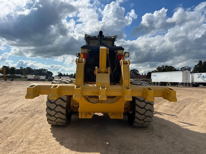 2012 Caterpillar 16M 