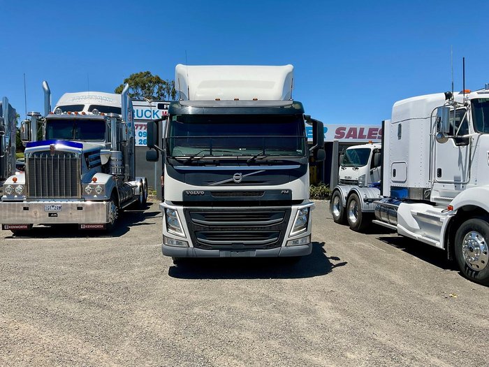 2017 Volvo Fm450 Only 256197 Klm Best Avait $161500 Plus Gst Light Use VOLVO FM450 SLEEPER WHITE