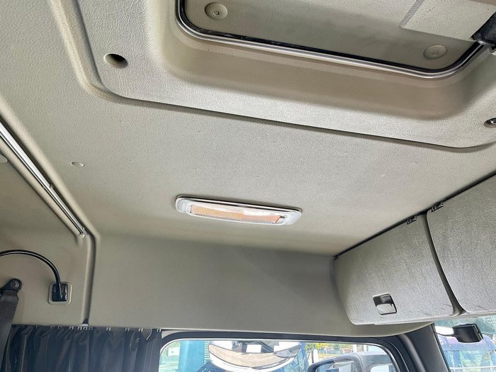 2017 Volvo Fm450 Only 256197 Klm Best Avait $161500 Plus Gst Light Use VOLVO FM450 SLEEPER WHITE