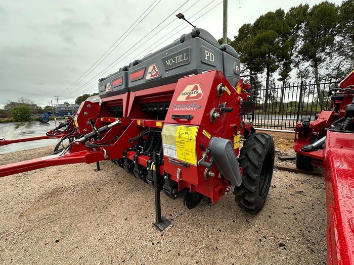 0 Semeato Pd17 Double Disc Seeder RED
