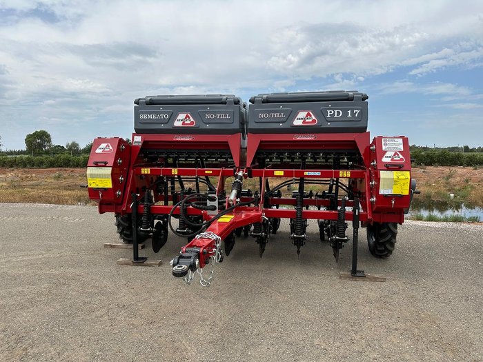 0 Semeato Pd17 Double Disc Seeder RED