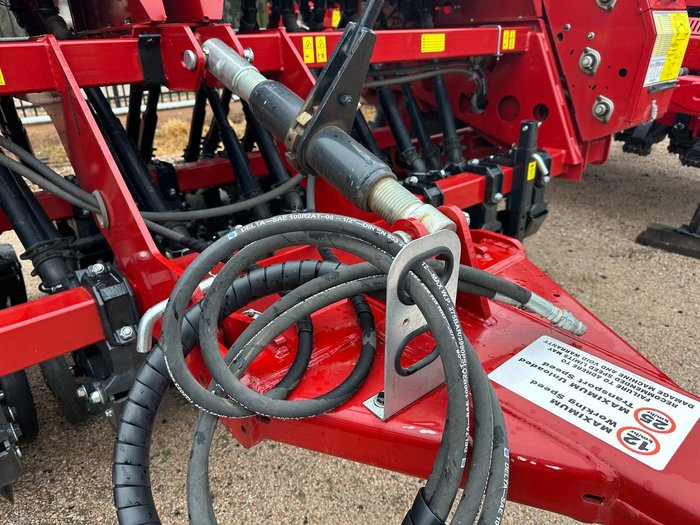 0 Semeato Pd17 Double Disc Seeder RED