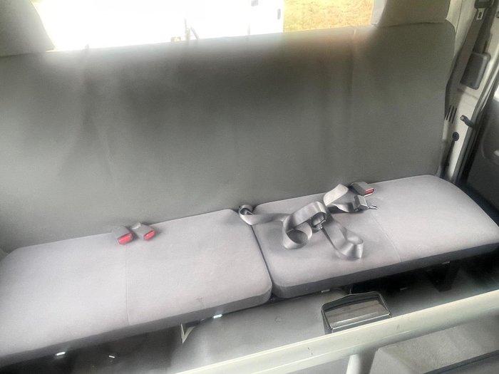 2009 Isuzu Frr 600 WHITE