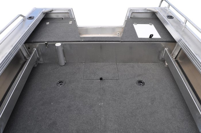 2025 Stacer 429 Outlaw Tiller Steer