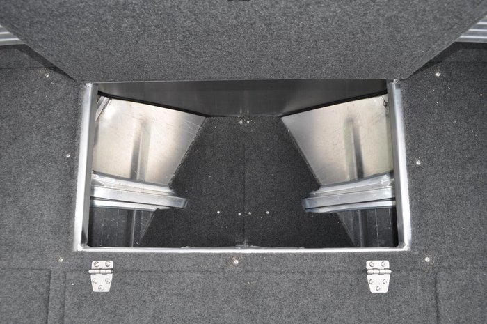 2026 Stacer 429 Outlaw Tiller Steer