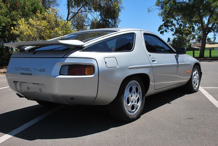 1985 Porsche 928 S (No Series) Polar Silver