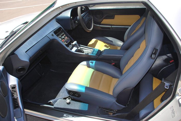 1985 Porsche 928 S (No Series) Polar Silver