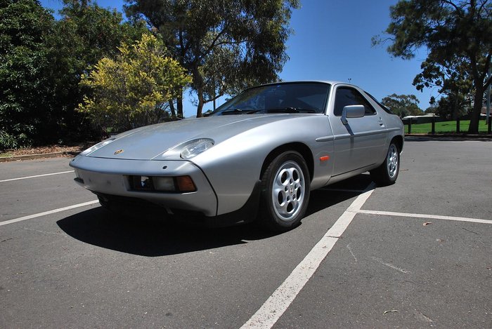 1985 Porsche 928 S (No Series) Polar Silver