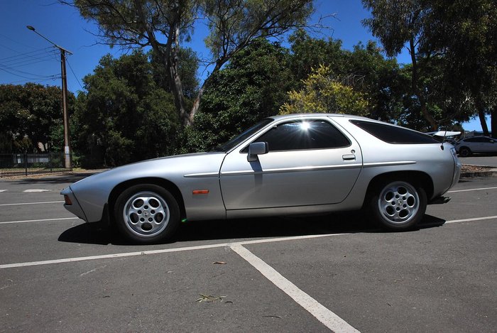 1985 Porsche 928 S (No Series) Polar Silver