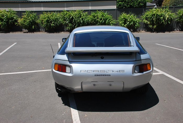 1985 Porsche 928 S (No Series) Polar Silver