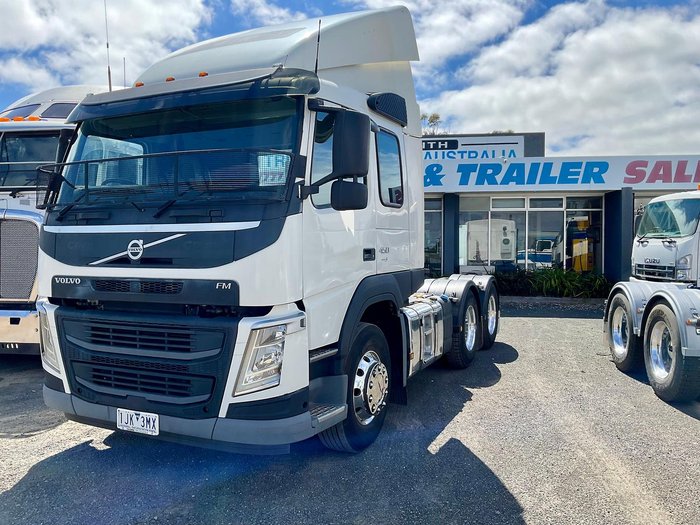 2017 Volvo Fm450 Look 300092 Klm Be Quick $161500+Gst Hist Light Use VOLVO FM450 SLP WHITE