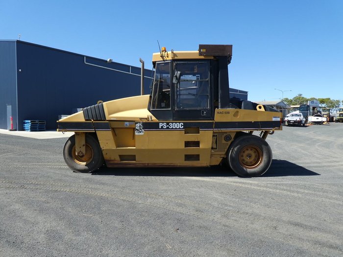 2005 Caterpillar PS 300C