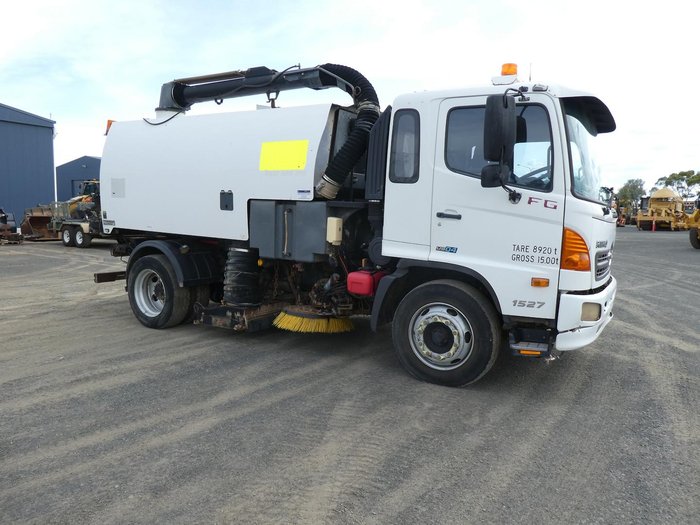 2008 Hino MACDONALD   JOHNSTON