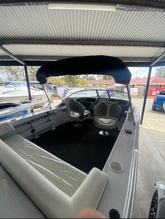 2024 QUINTREX 481 Fishabout Pro