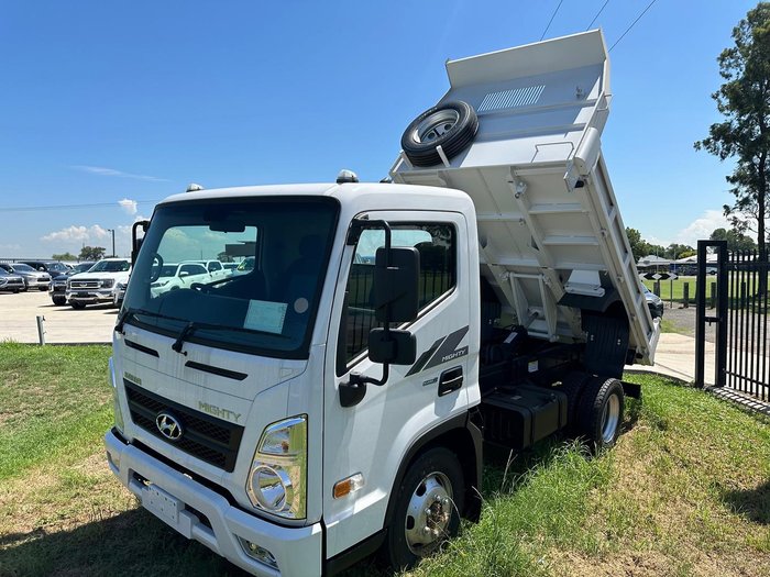 2024 Hyundai Mighty EX4/6 Tipper White