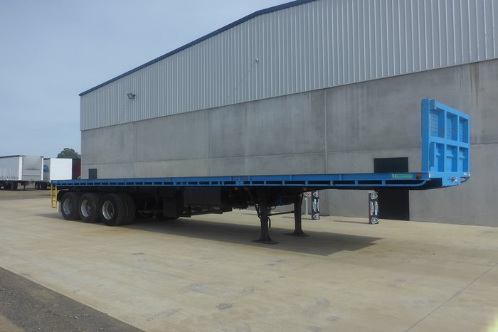 1998 Haulmark 41FT - 59FT Flat Top Extendable