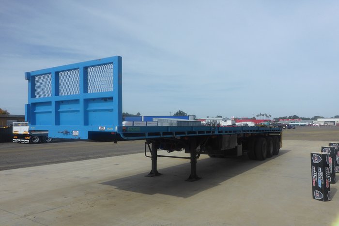 1998 Haulmark 41FT - 59FT Flat Top Extendable