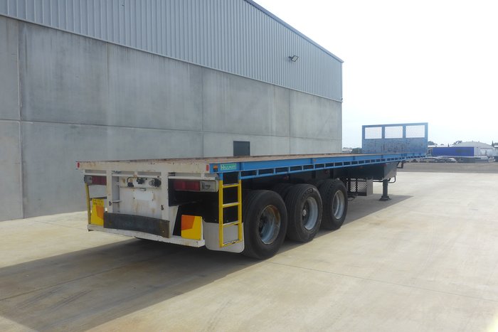 1998 Haulmark 41FT - 59FT Flat Top Extendable