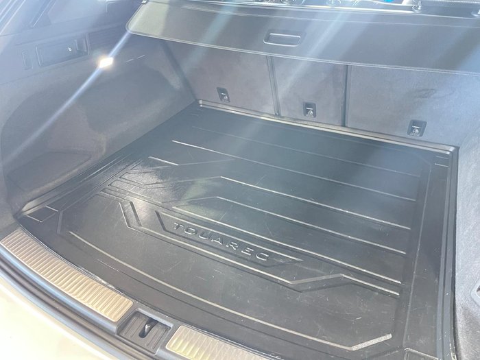 2020 Volkswagen Touareg 190TDI Premium CR MY20 Four Wheel Drive Pure White