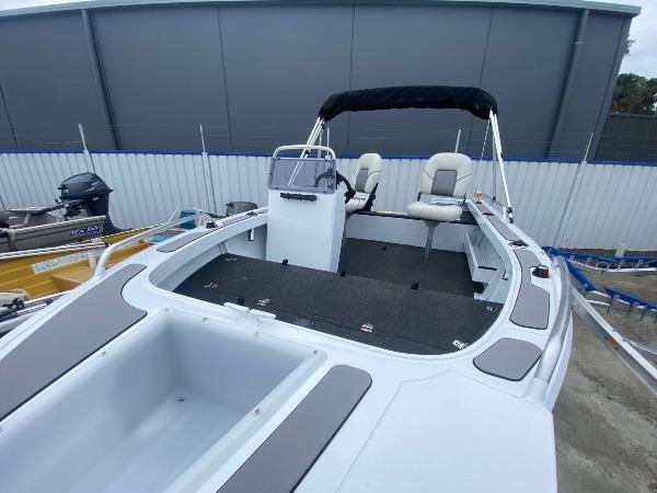 2024 QUINTREX 420 Renegade Pro SC 