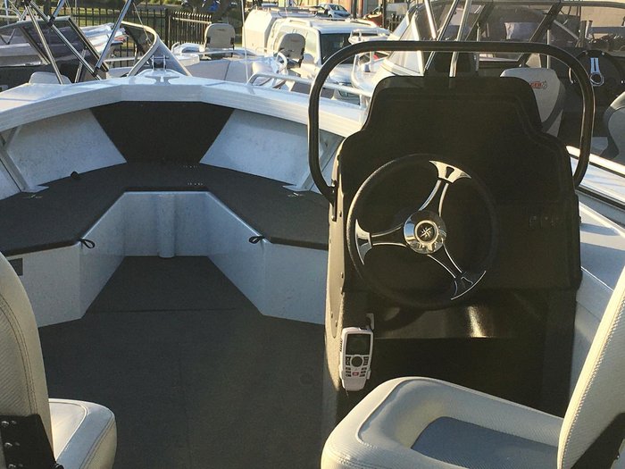 2026 Stacer 589 Crossfire SC SE