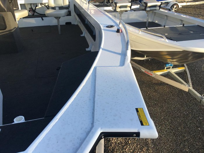 2025 Stacer 589 Crossfire SC SE