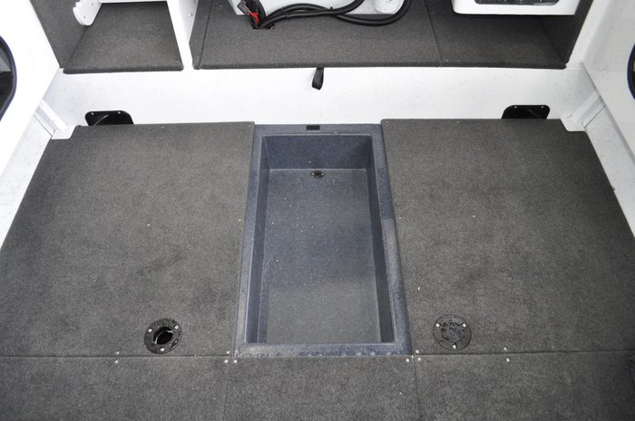 2026 Stacer 589 Crossfire SC SE