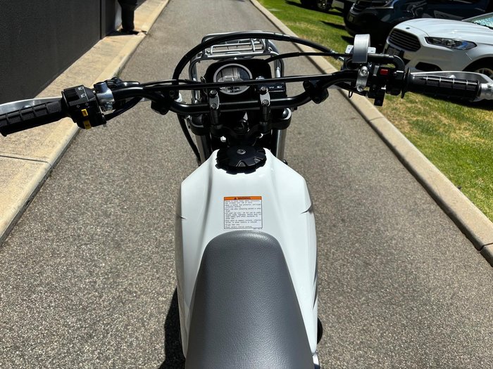 2025 Suzuki Trojan (DR200SE)