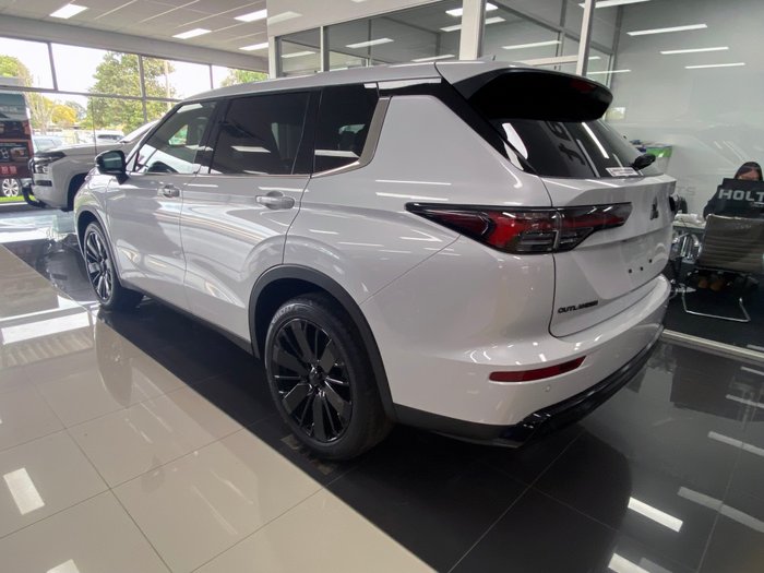 2026 MITSUBISHI Outlander LS BLACK EDN