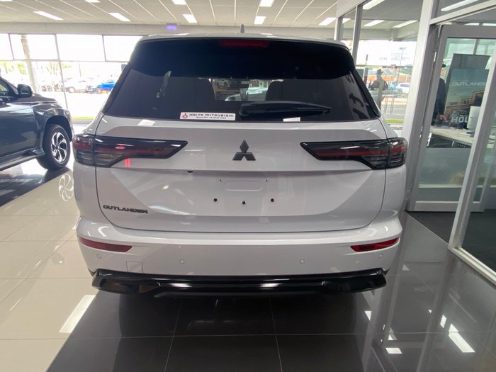 2026 MITSUBISHI Outlander LS BLACK EDN