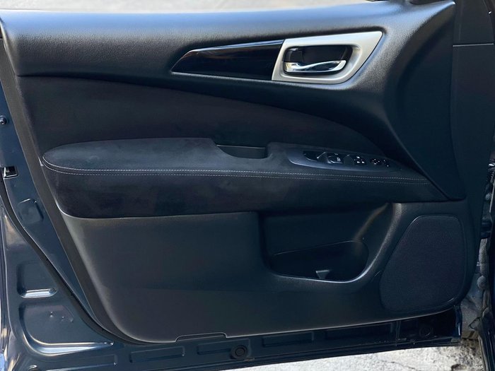 2016 Nissan Pathfinder Sense
