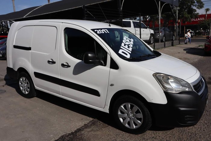 2017 Peugeot Partner MAXI