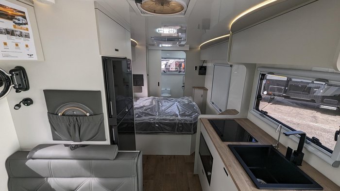 2024 JB Caravans Jb Touring 7.9M Motorhome
