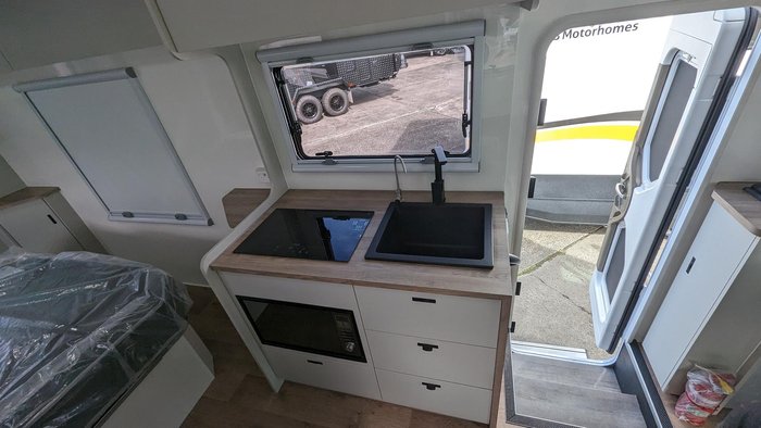 2024 JB Caravans Jb Touring 7.9M Motorhome
