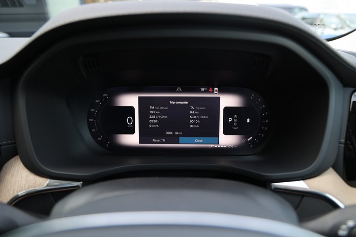 2025 Volvo XC60 Ultra B5 Dark