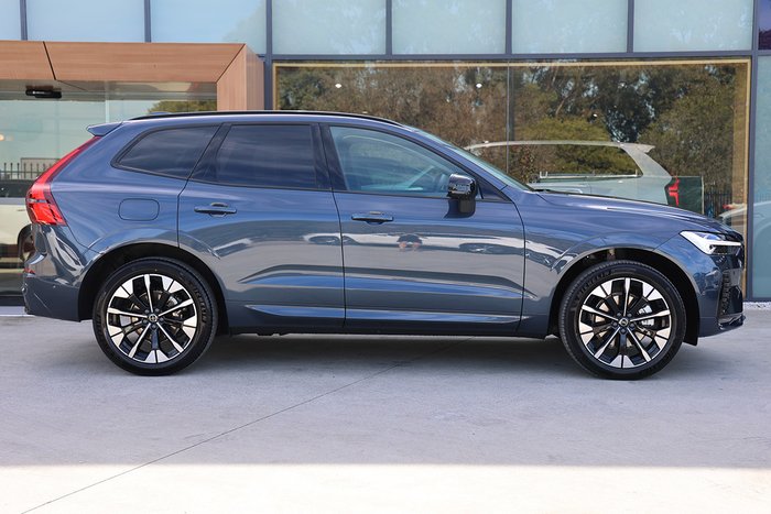 2025 Volvo XC60 Ultra B5 Dark