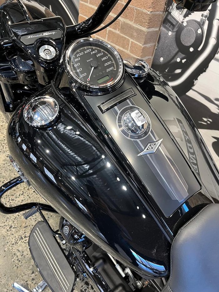 2025 Harley-Davidson Road King Special 114 (FLHRXS) Touring Black