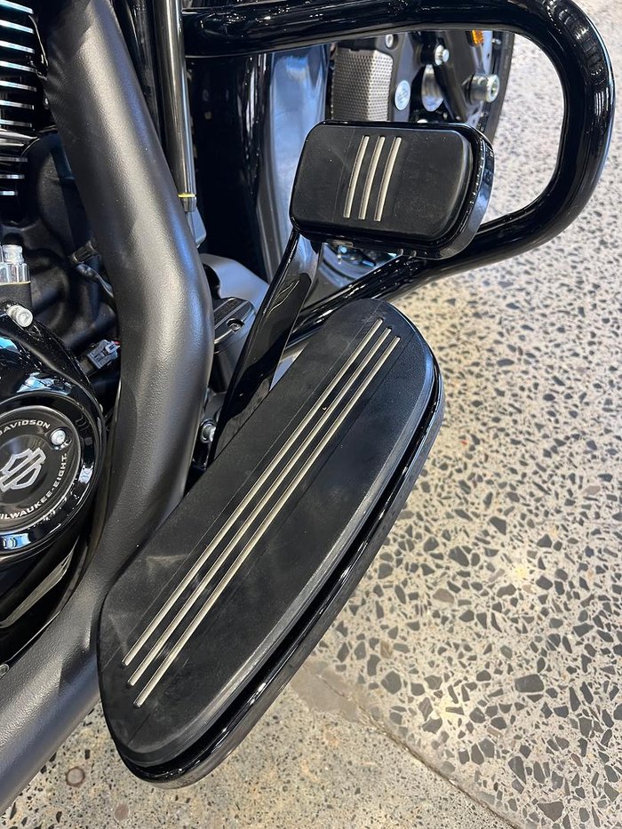 2025 Harley-Davidson Road King Special 114 (FLHRXS) Touring Black