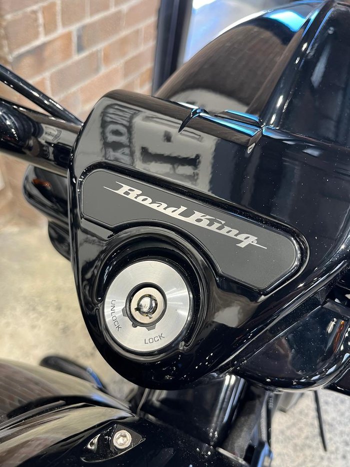 2025 Harley-Davidson Road King Special 114 (FLHRXS) Touring Black