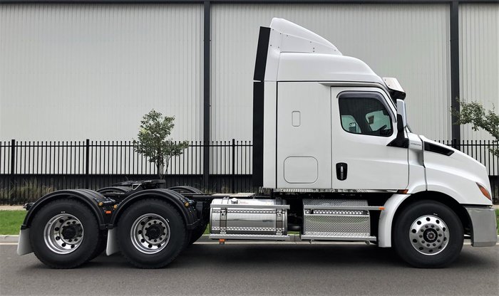 2024 Freightliner Cascadia 116 White