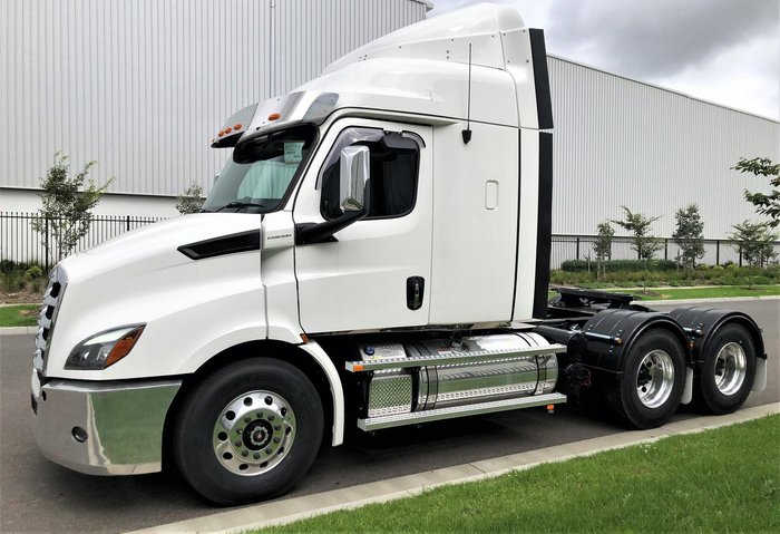 2024 Freightliner Cascadia 116 White