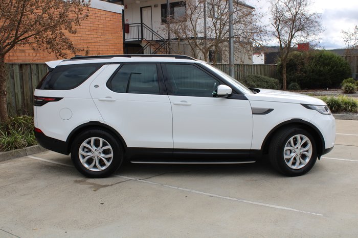 2019 Land Rover Discovery SD6 SE