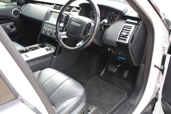 2019 Land Rover Discovery SD6 SE