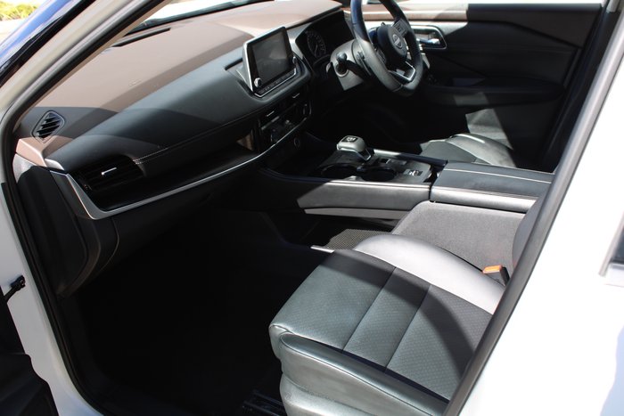 2023 Nissan X-TRAIL ST-L